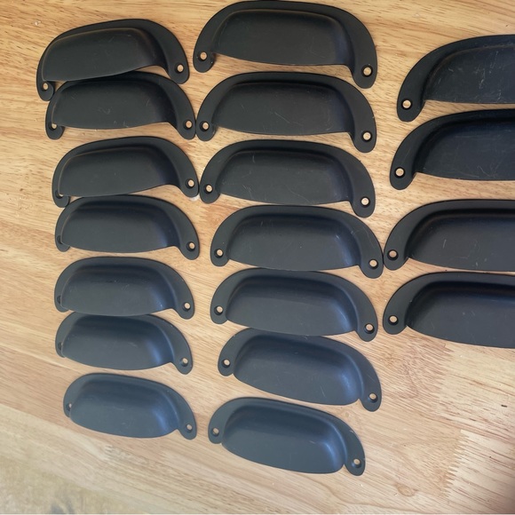 Rejuvenation Massey Cabinet Hardware $40 for 6 - Picture 7 of 14